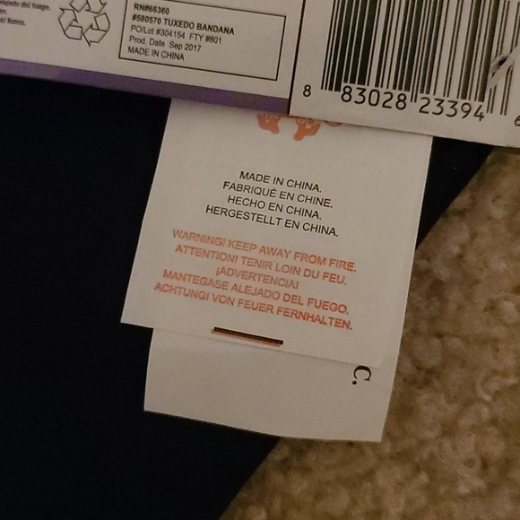 Rubie's Pet Shop Tuxedo Bandana - Picture 8 of 9